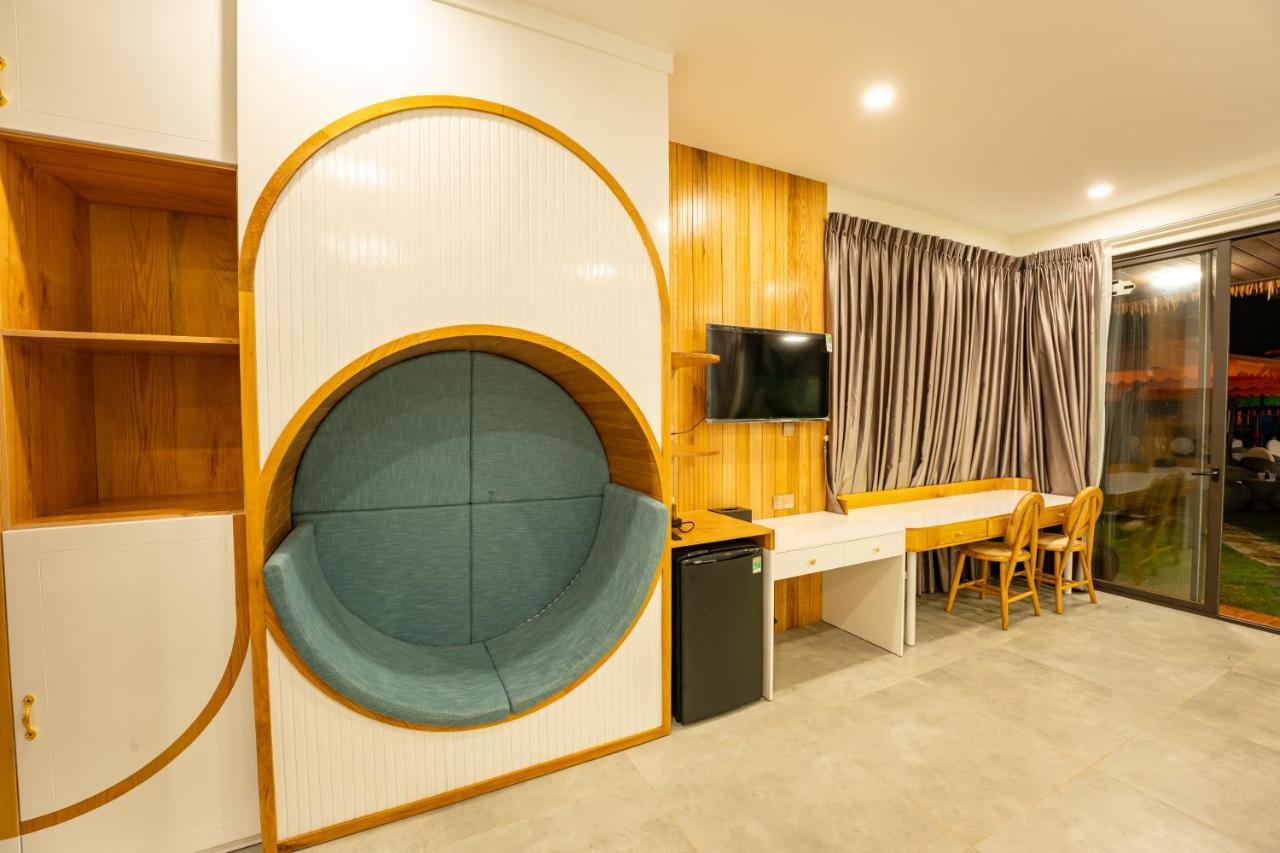 Apple House & Coffee Hotel Ba Ria Bagian luar foto
