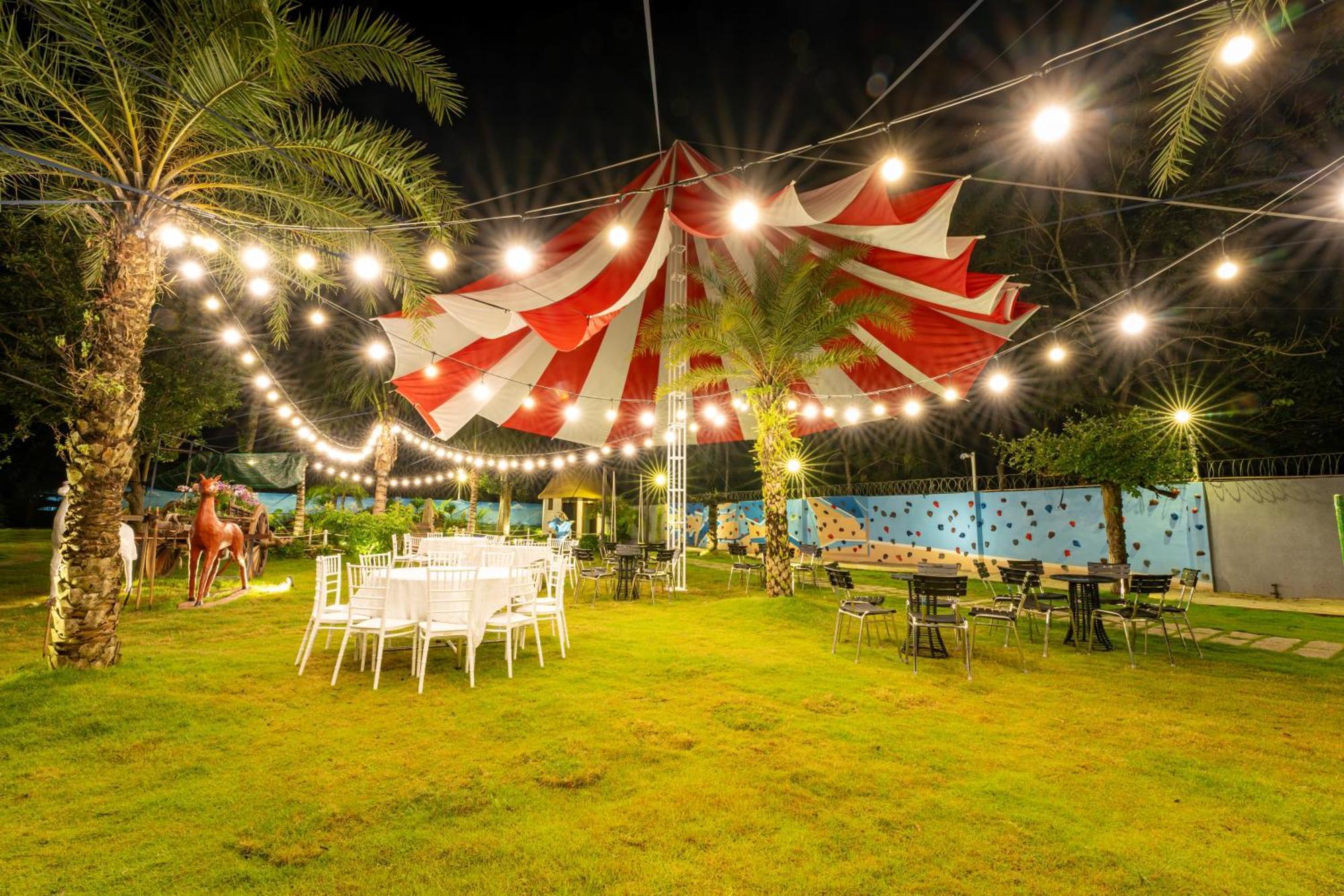 Apple House & Coffee Hotel Ba Ria Bagian luar foto