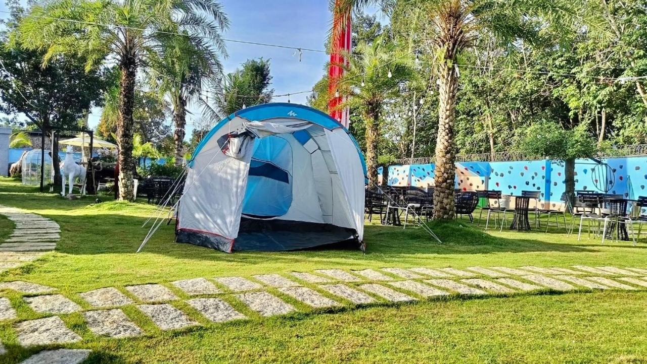 Apple House & Coffee Hotel Ba Ria Bagian luar foto